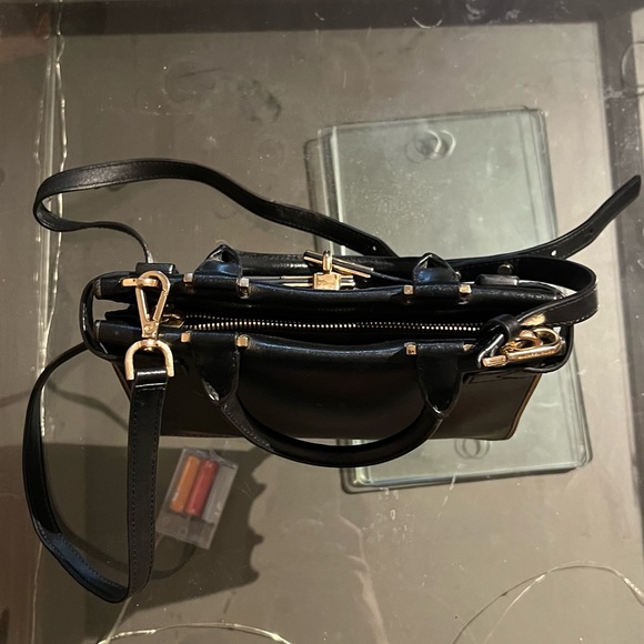 Michael Kors leather handbag - Picture 4 of 10